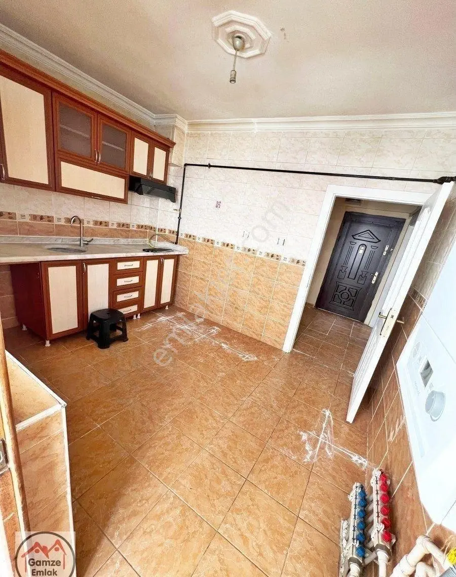 Gamze Emlak'tan Malazgirt'te 125m² Çift Geniş Balkonlu Ara Kat! - Görsel 5