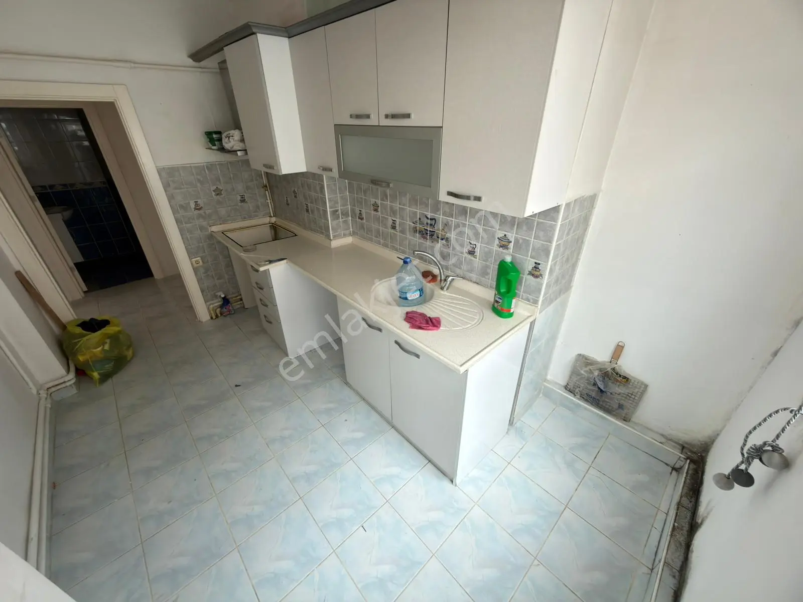 Kariyer'den Yunus Emre Cad. Parareli Katta Manzaralı 3+1 Daire - Görsel 24