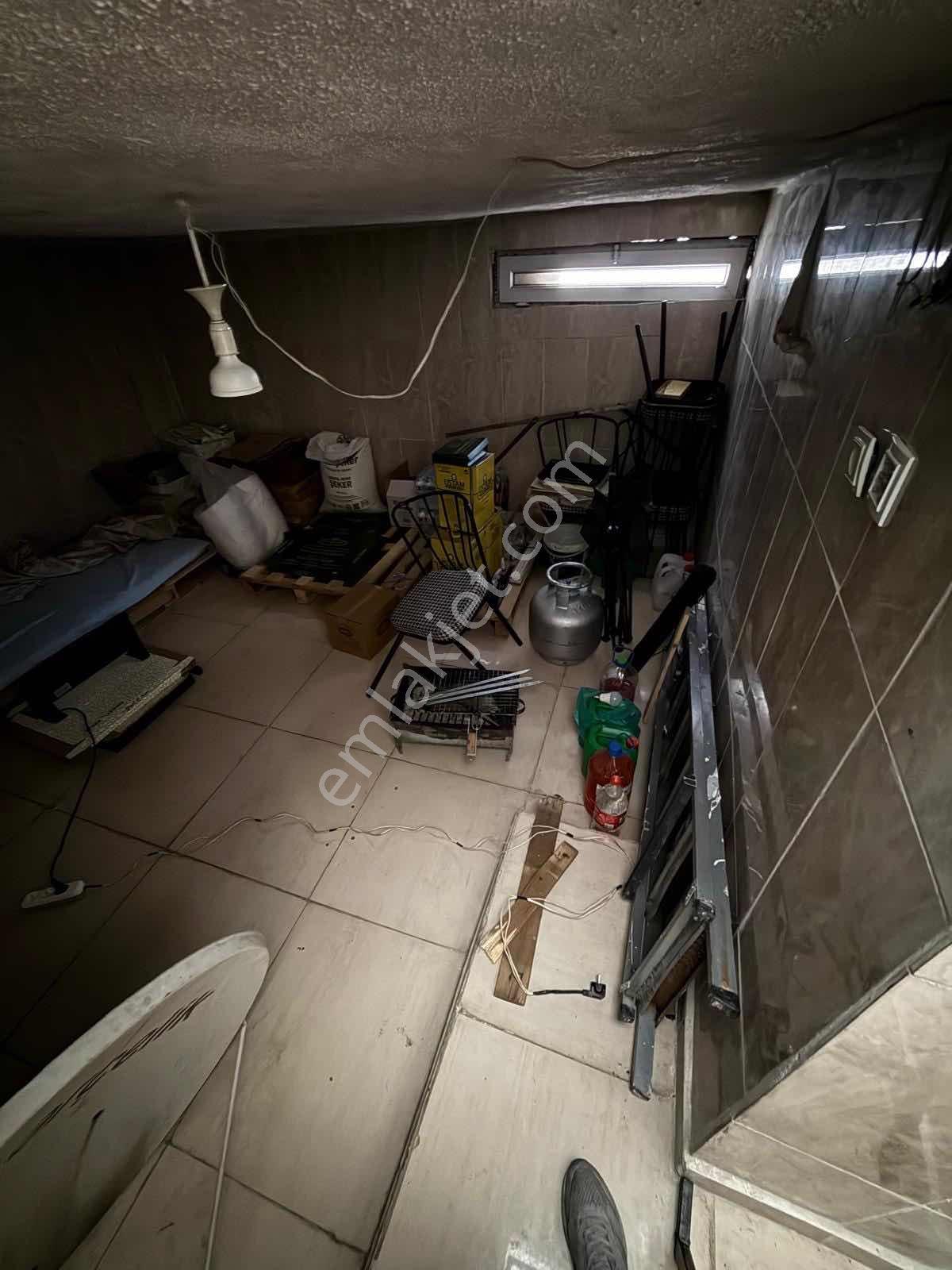 Uzaydan Konakda Satılık Dükkan Köşe Başı 2 Katlı - Görsel 10