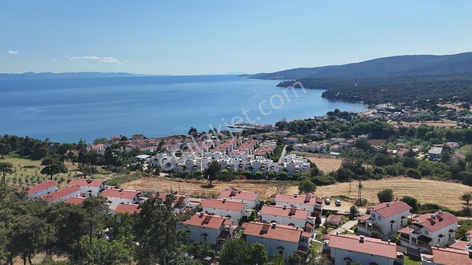 Ege Emlak'tan Gökçetepe Sahilde Satılık Tripleks Yazlık - Görsel 19