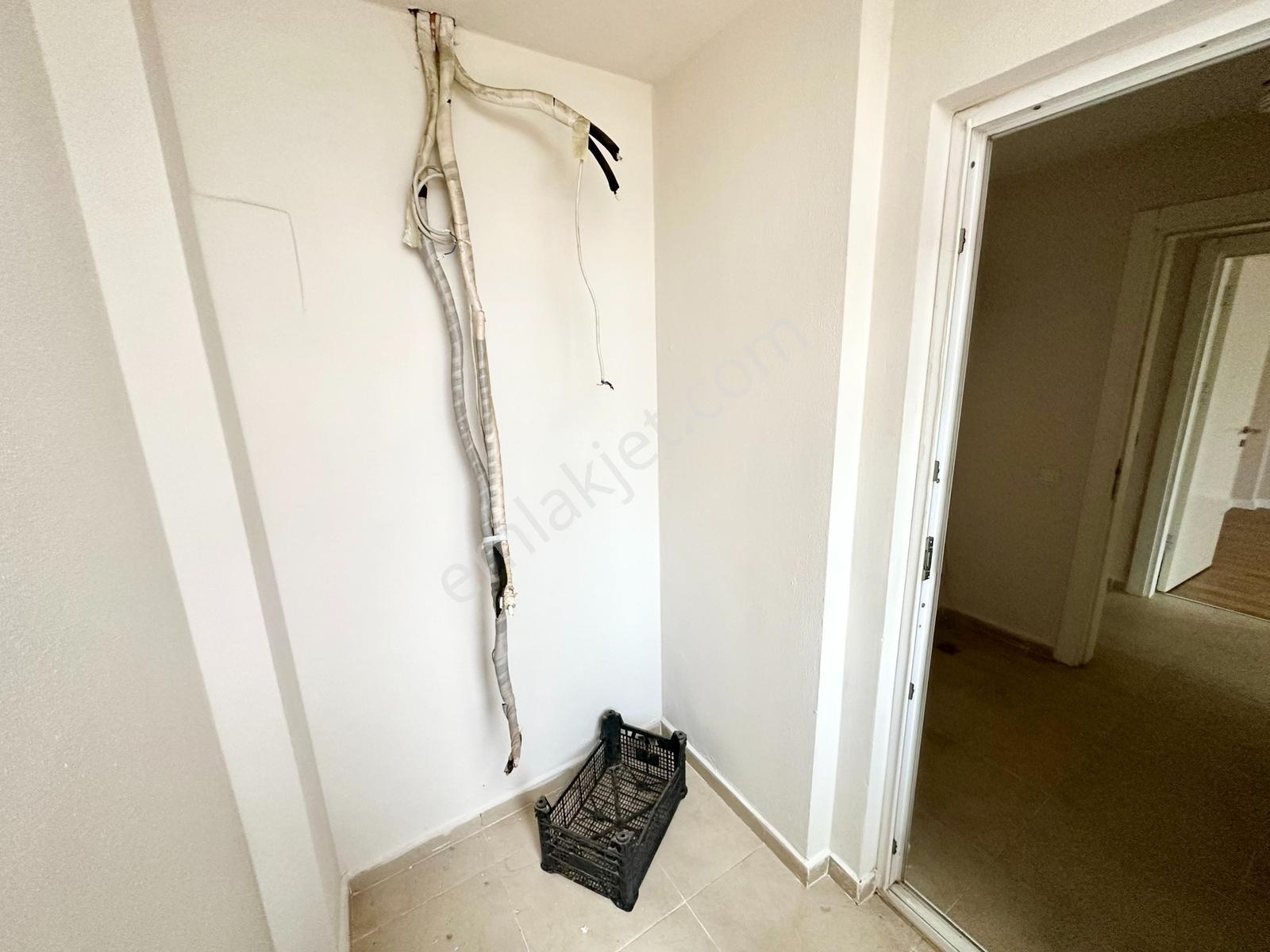 Havuzlu Güvenlikli Site İçi 3+1 165m2 Kiralık Ara Kat Daire - Görsel 19
