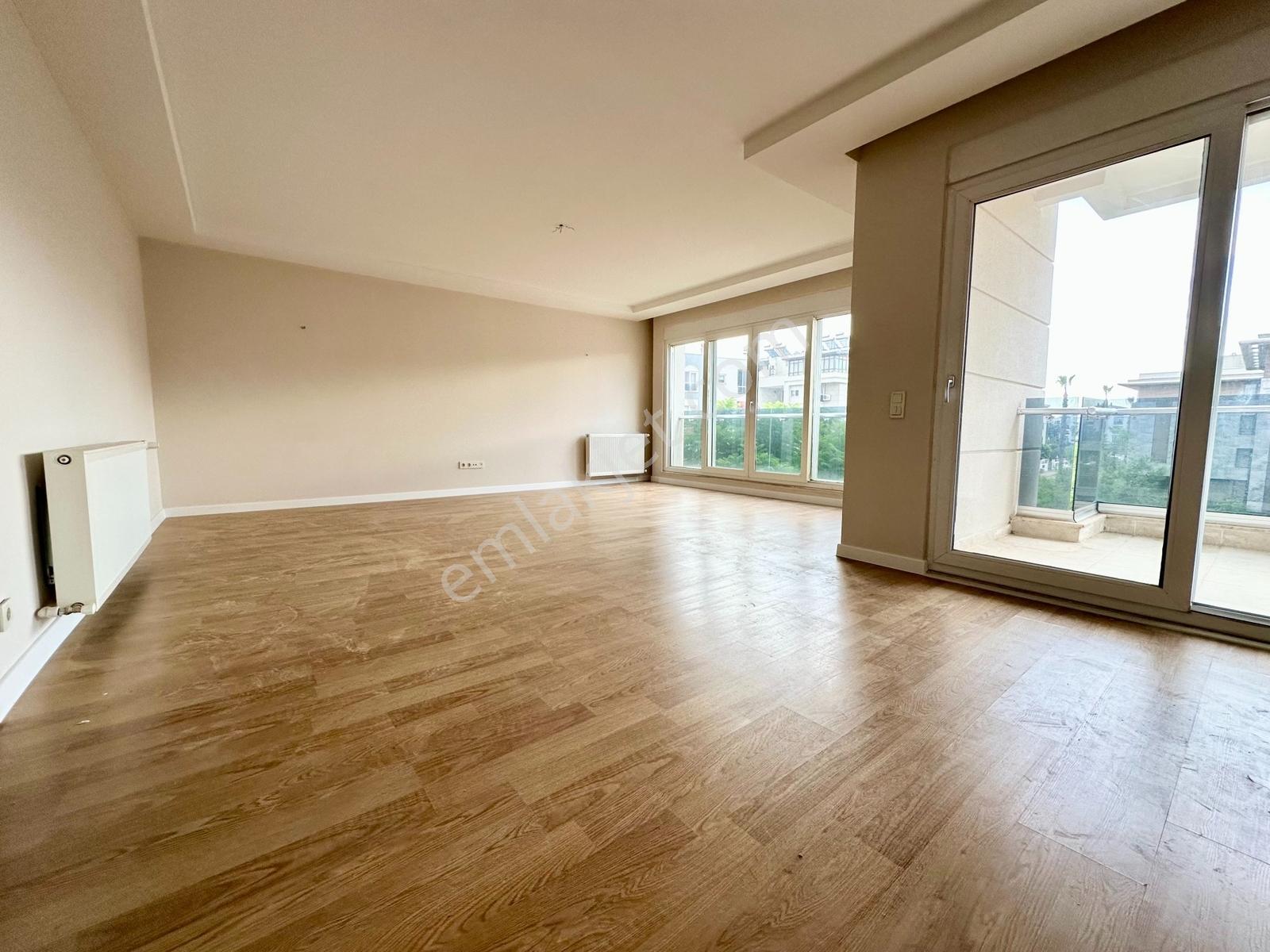 Havuzlu Güvenlikli Site İçi 3+1 165m2 Kiralık Ara Kat Daire - Görsel 18