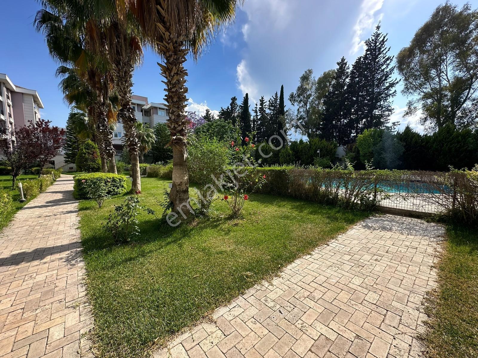 Havuzlu Güvenlikli Site İçi 3+1 165m2 Kiralık Ara Kat Daire - Görsel 34