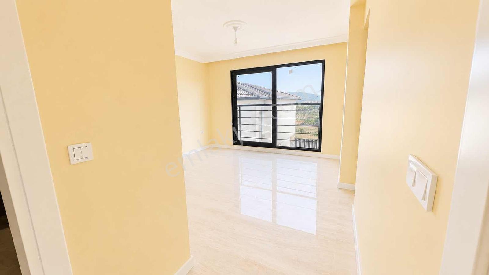 Muğla Akçova Geniş Bahçeli Satılık İkiz Villa - Görsel 4