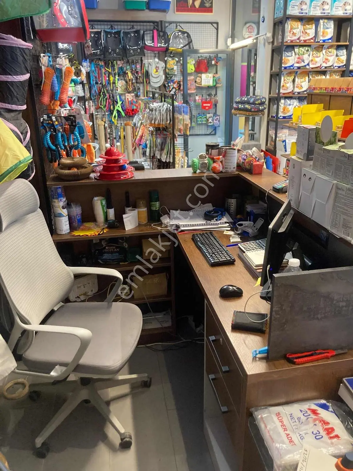 Acil Karşıyaka Da Cadde Üstü Hazır Müşterili Devren Kiralık - Görsel 4