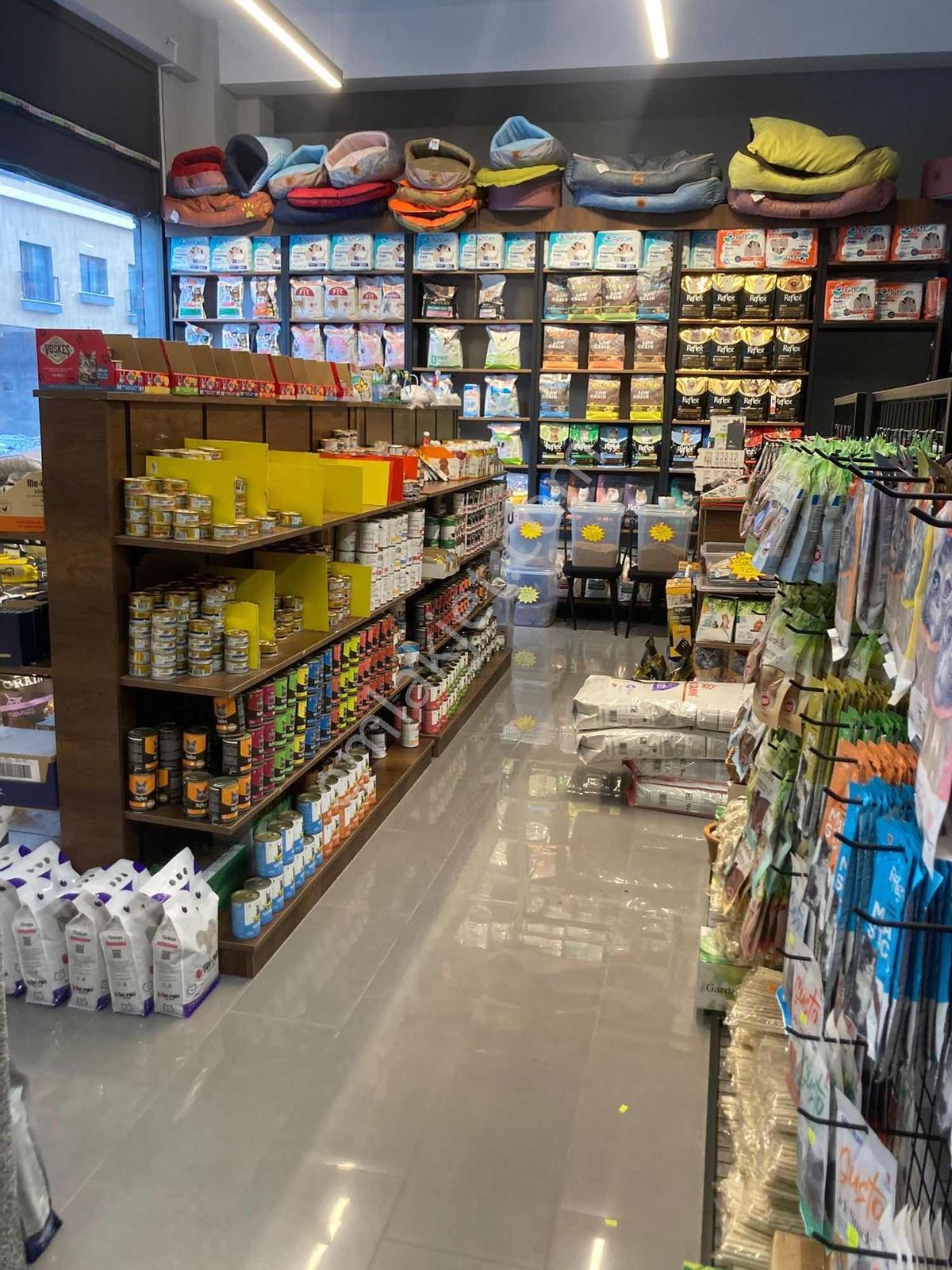 Acil Karşıyaka Da Cadde Üstü Hazır Müşterili Devren Kiralık - Görsel 3