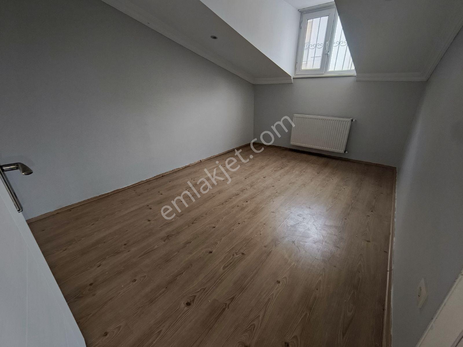 Güneyden Teraslı Asansörlü Köşe Başı 2+1.80m2 Daire - Görsel 18