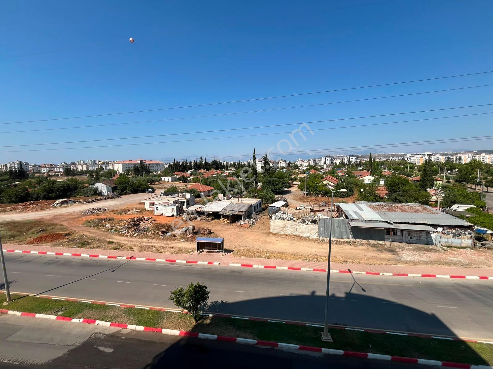 Baraj Mahallesinde Havuzlu Site 2+1 Satılık - Görsel 19