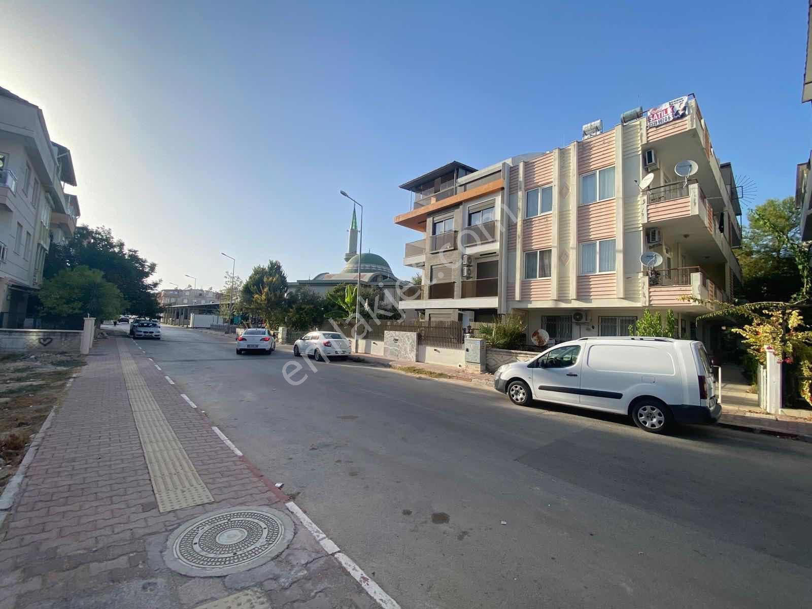 Berrin Kavcar'dan Fener'de Kiralık Dubleks Daire - Görsel 26