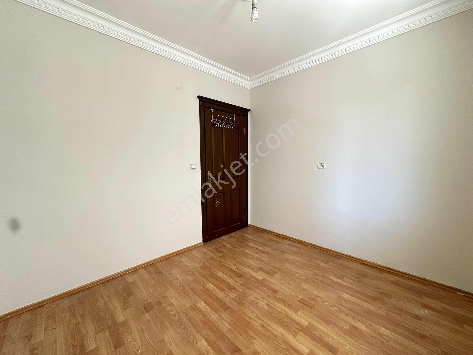 Berrin Kavcar'dan Fener'de Kiralık Dubleks Daire - Görsel 9