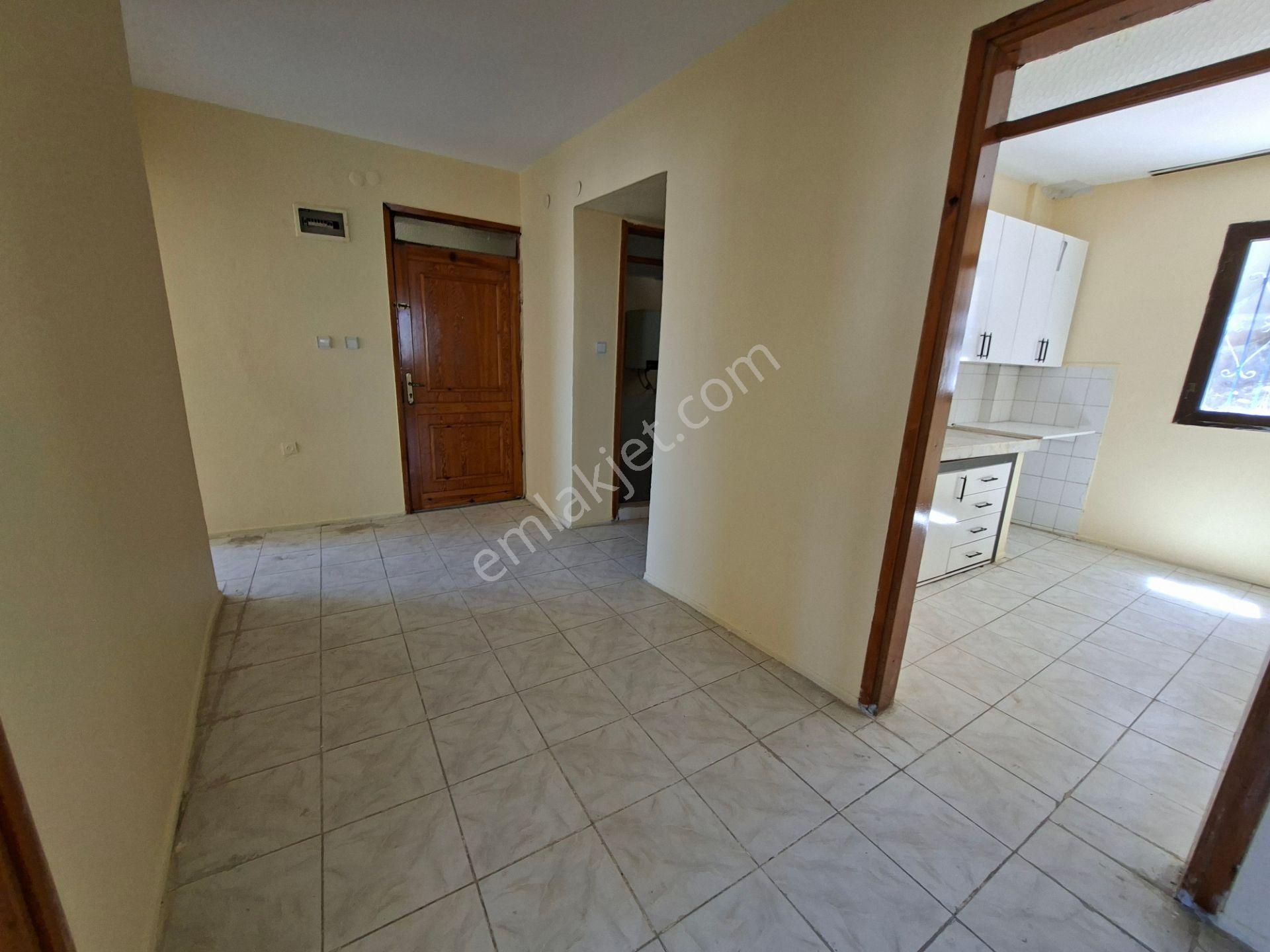 Narlıderede Kiralık Daire 3+1 140 M² Kısmen Deniz Manzaralı - Görsel 24