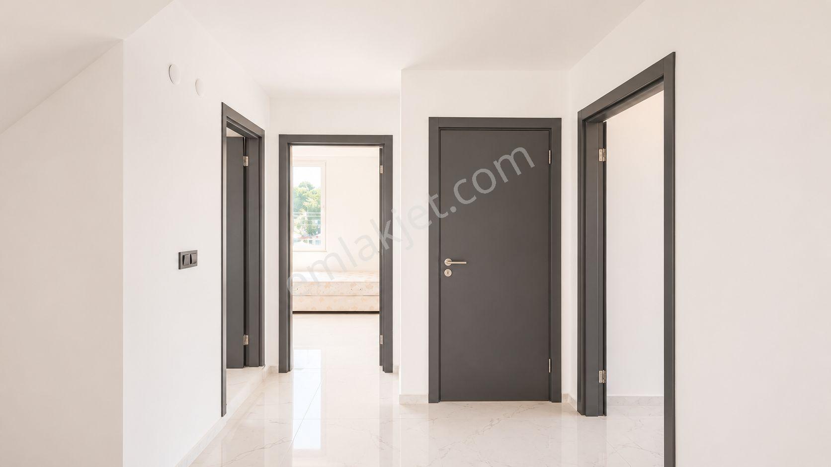 No:10 Gayrimenkul’den Akvaryum Mevkiinde 310 M² Arsa İçinde A’dan Z’ye Yenilenmiş 6+1 Tam Müstakil - Görsel 26