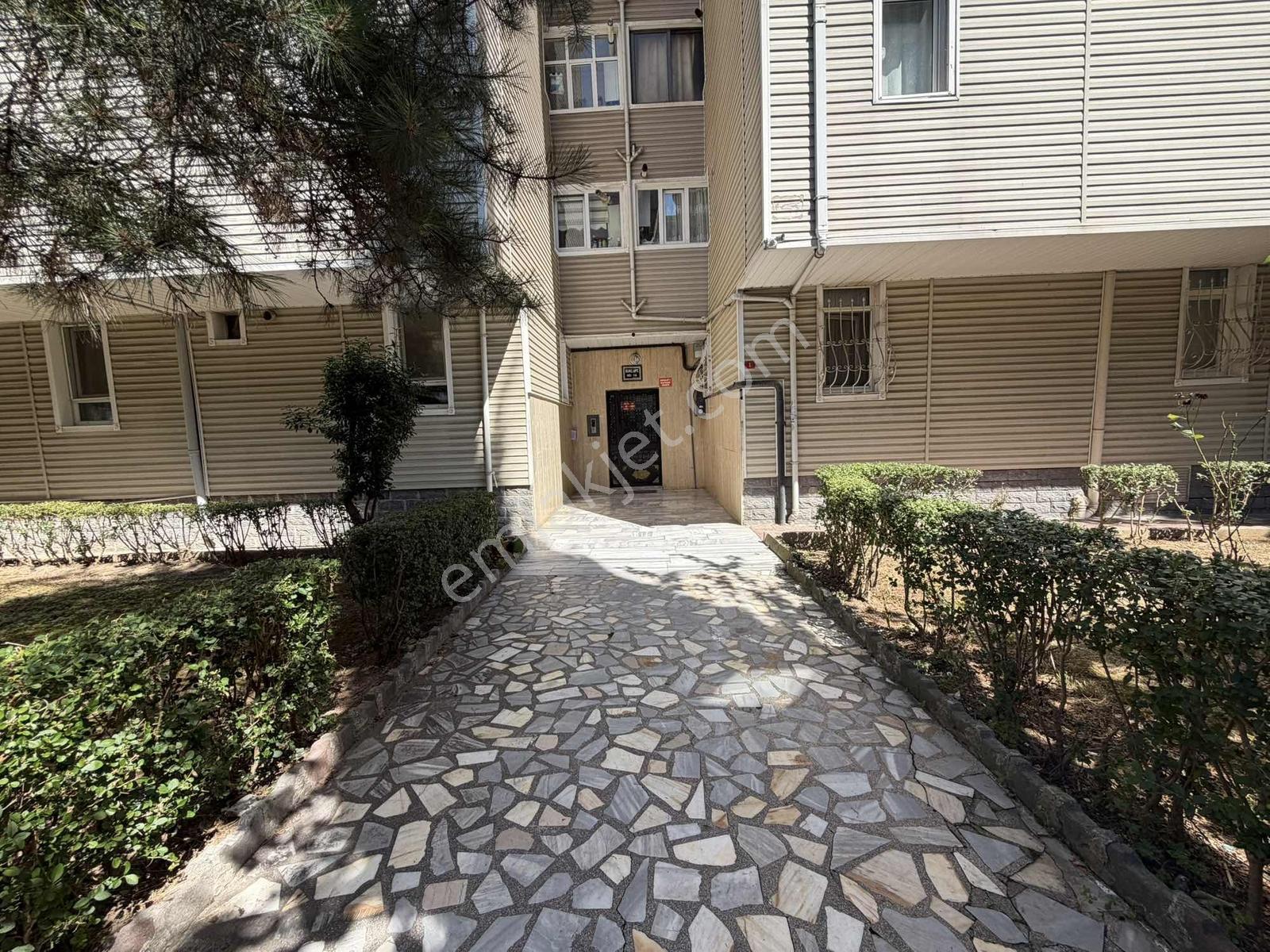 Atakent Kiralık 2.5+1 Daire, Ara Odalı, Merkezi Konum - Görsel 16