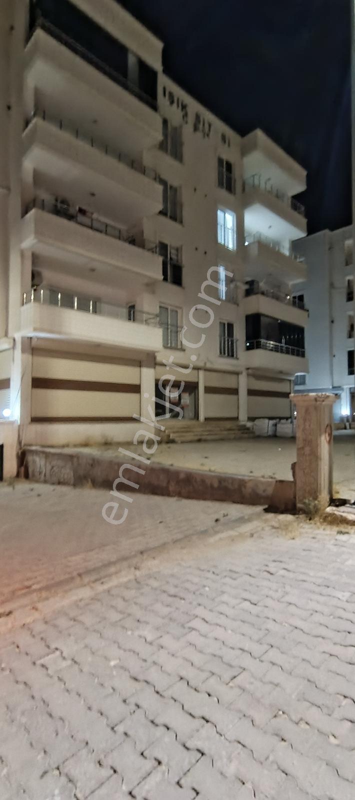 Kiralık Dükkan 115 M2 Zemin Bodrum 55 M2 - Görsel 7
