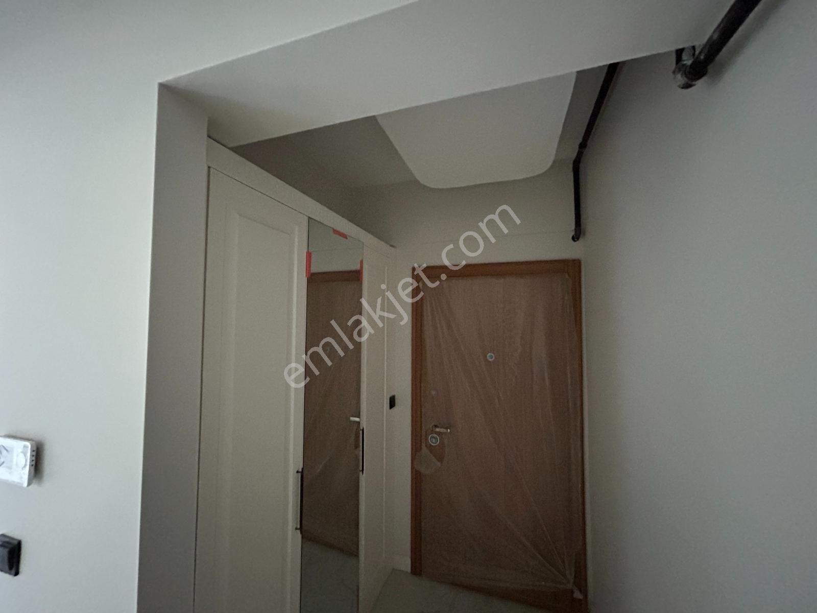 Cumhuriyet Mahallesi Nilüferhatun Caddesi Üstü 3+1 Daire - Görsel 18