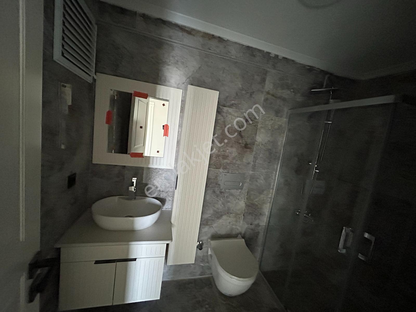 Cumhuriyet Mahallesi Nilüferhatun Caddesi Üstü 3+1 Daire - Görsel 17