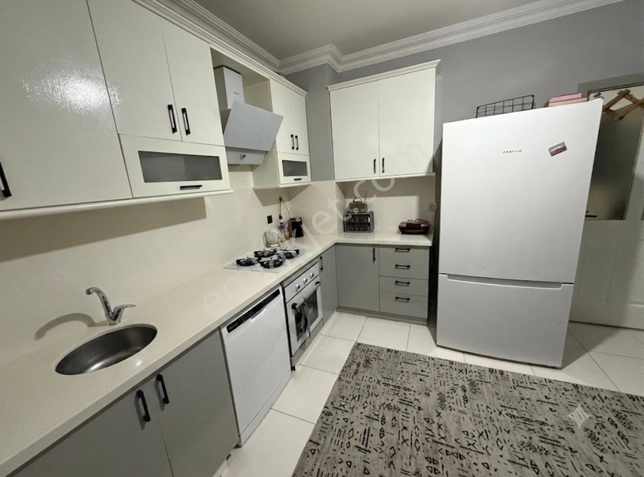 Meram Hatip Mah'de Şehr-i Meramkonutlarında Satılık 3+1 Daire
