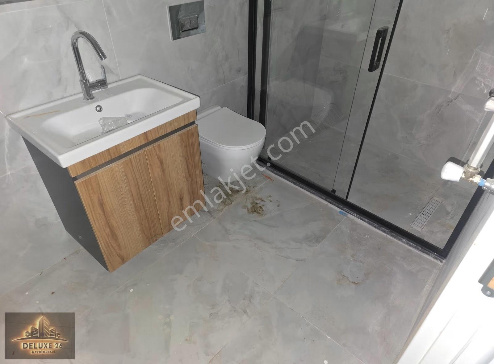 Deluxe 26 ' Dan Yeni Binada Asansörlü Köşe 2+1 80 M2 Daire - Görsel 15
