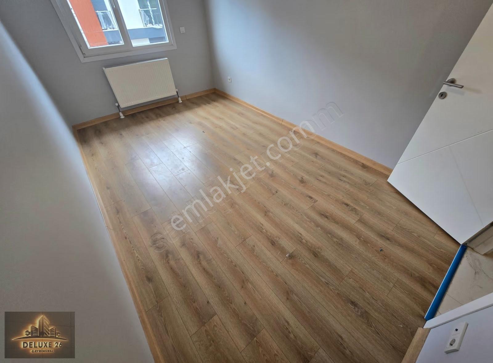 Deluxe 26 'dan Nezih Muhitte Yeni Bina Asansörlü 2+1 80 M2 Daire - Görsel 2