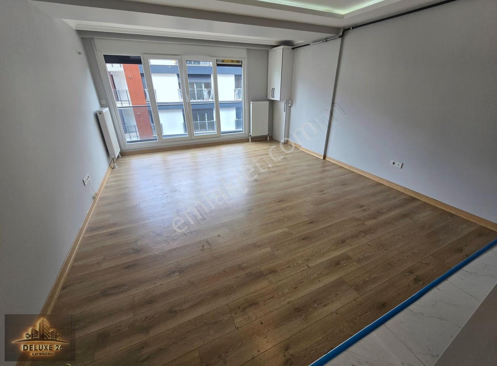 Deluxe 26 'dan Nezih Muhitte Yeni Bina Asansörlü 2+1 80 M2 Daire - Görsel 4