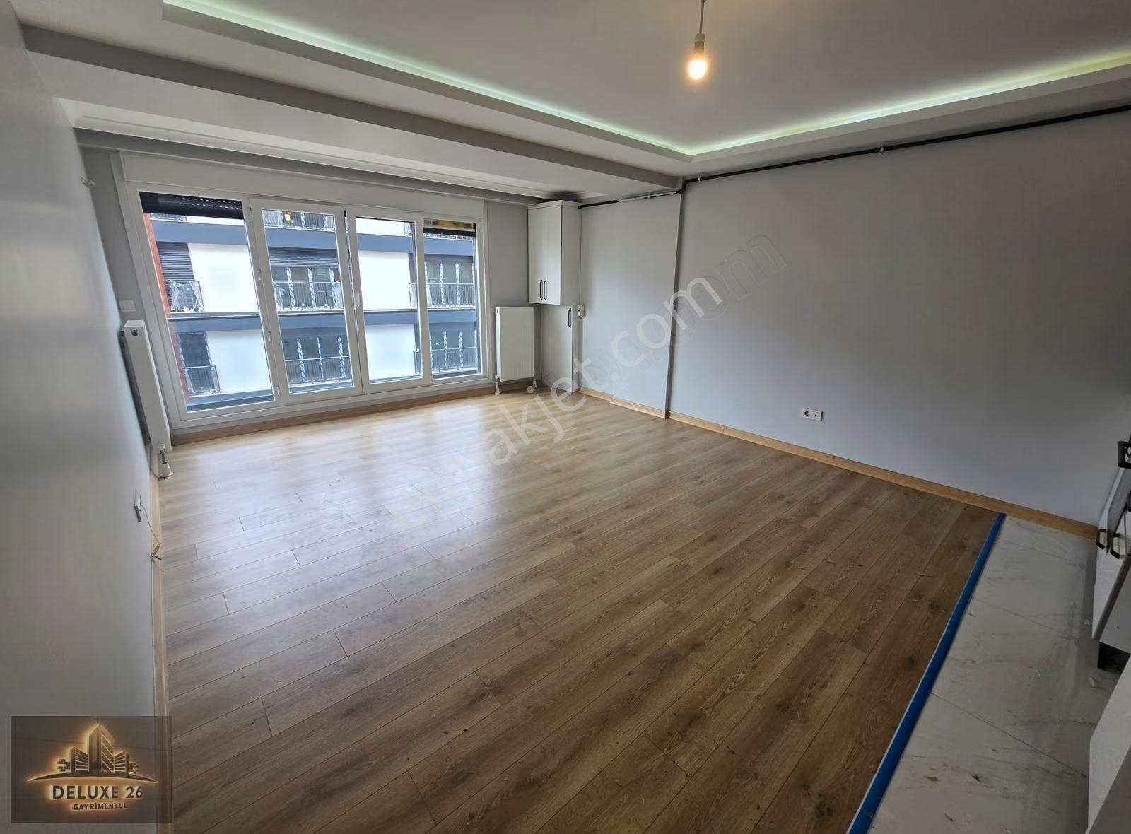 Deluxe 26 'dan Nezih Muhitte Yeni Bina Asansörlü 2+1 80 M2 Daire - Görsel 13