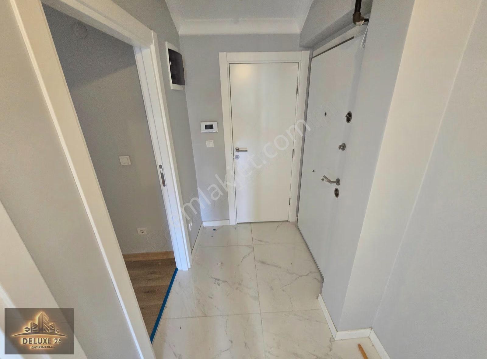 Deluxe 26 'dan Nezih Muhitte Yeni Bina Asansörlü 2+1 80 M2 Daire - Görsel 22
