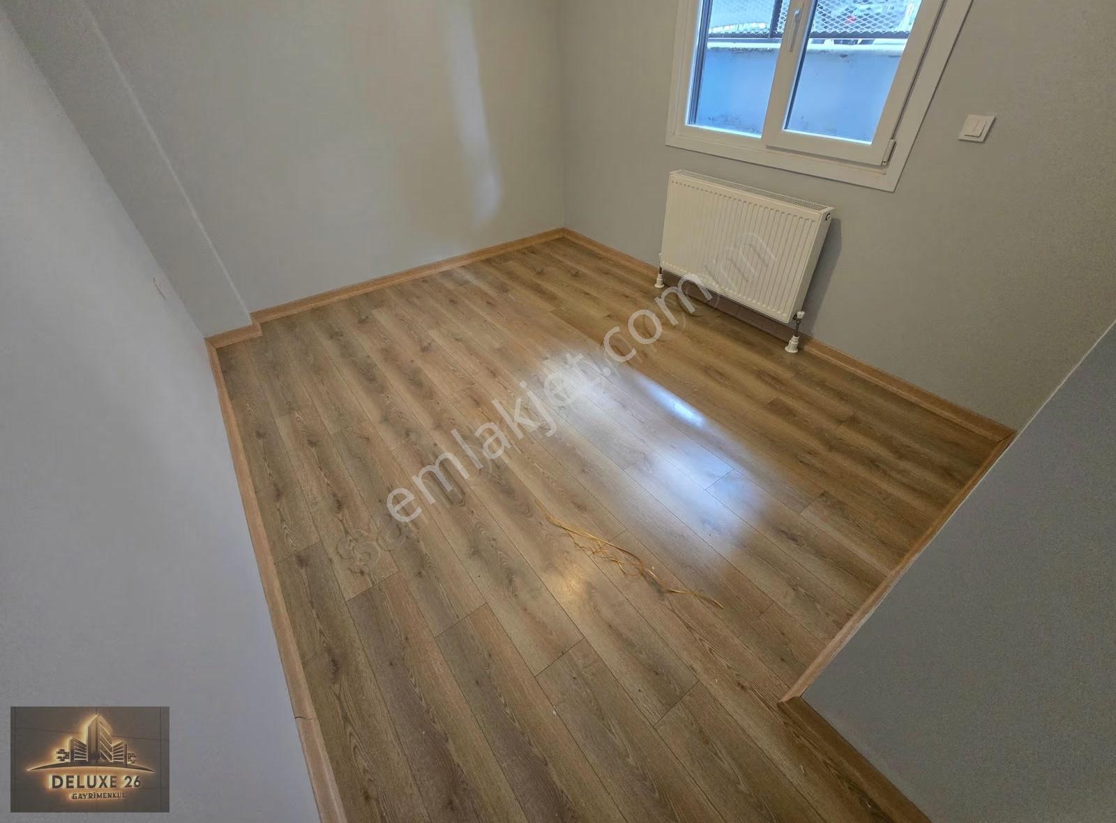 Deluxe 26 'dan Nezih Muhitte Yeni Bina Asansörlü 2+1 80 M2 Daire - Görsel 3