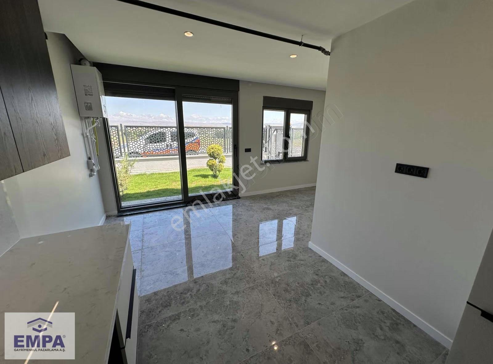 Empa'dan Karabayır Bağları 17. Durak 4+1 220m² Sıfır Lüks Villa - Görsel 15