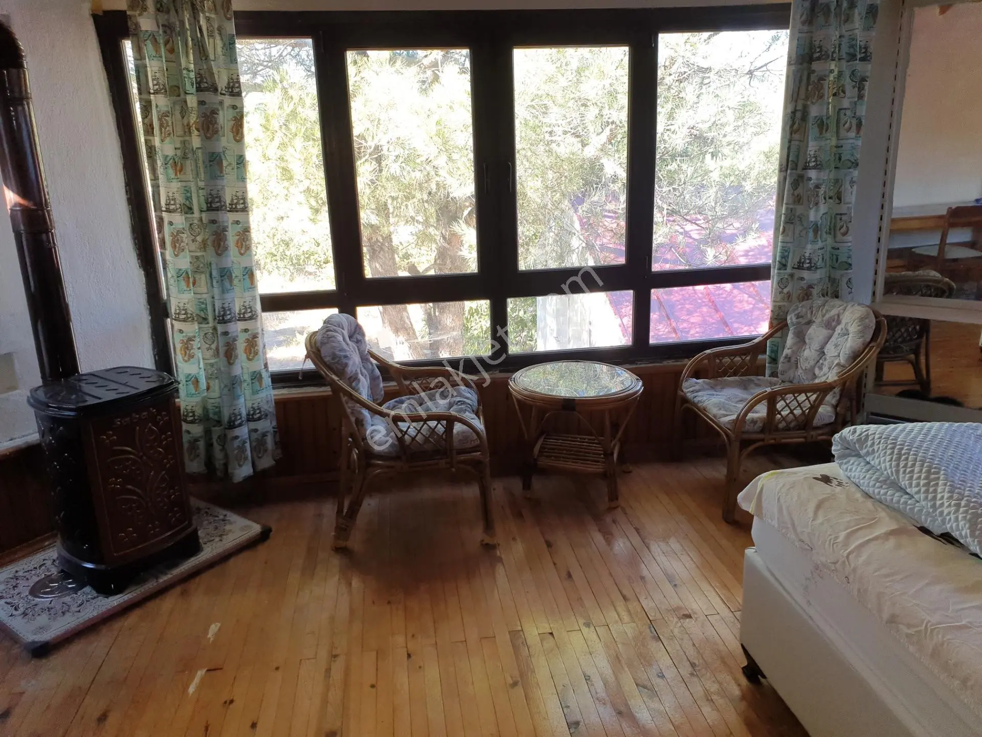 Sahibinden Satılık Orman Köyünde Müstakil Ev - İzmir