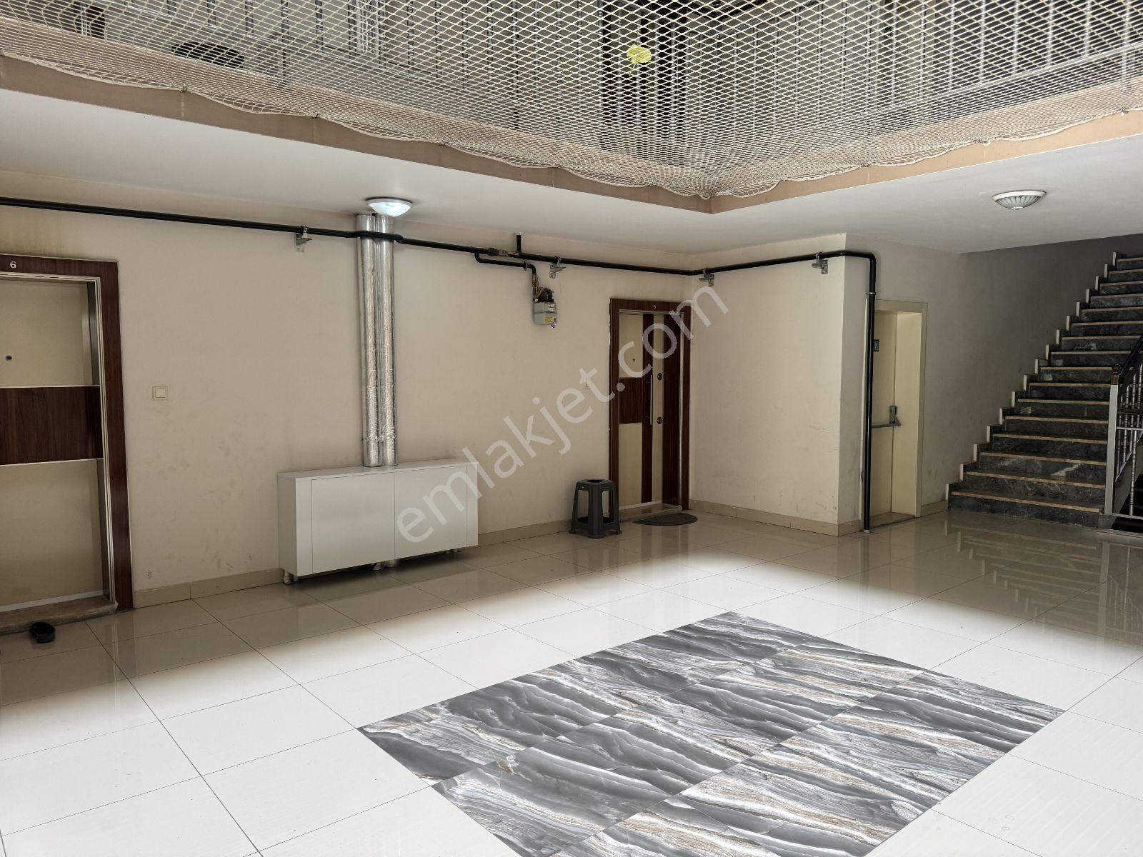 Vip'den 17. Caddede Kök Tapu Geniş Balkon Satılık 1+1 Daire - Görsel 16