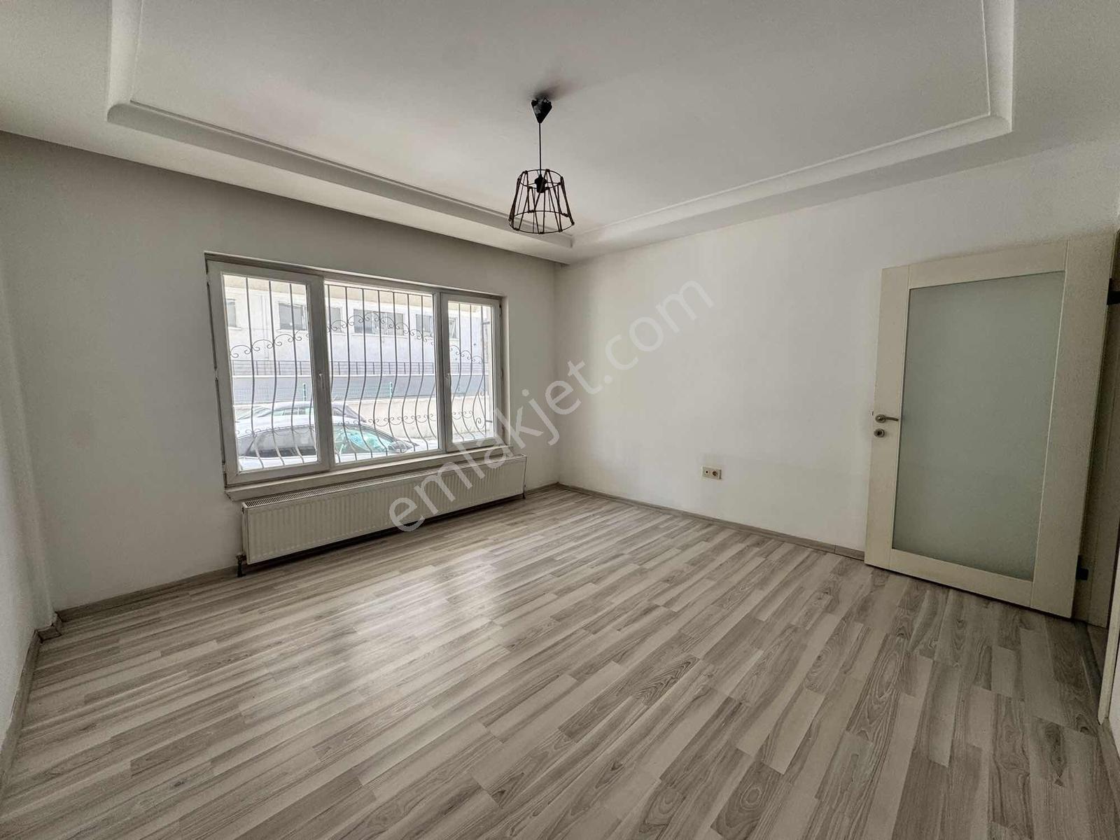 Vip'den 17. Caddede Kök Tapu Geniş Balkon Satılık 1+1 Daire - Görsel 36