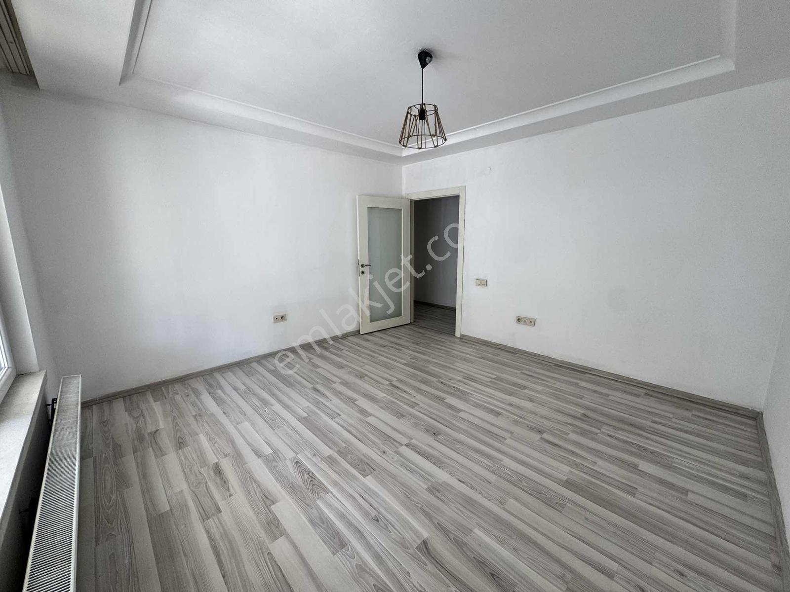 Vip'den 17. Caddede Kök Tapu Geniş Balkon Satılık 1+1 Daire - Görsel 34