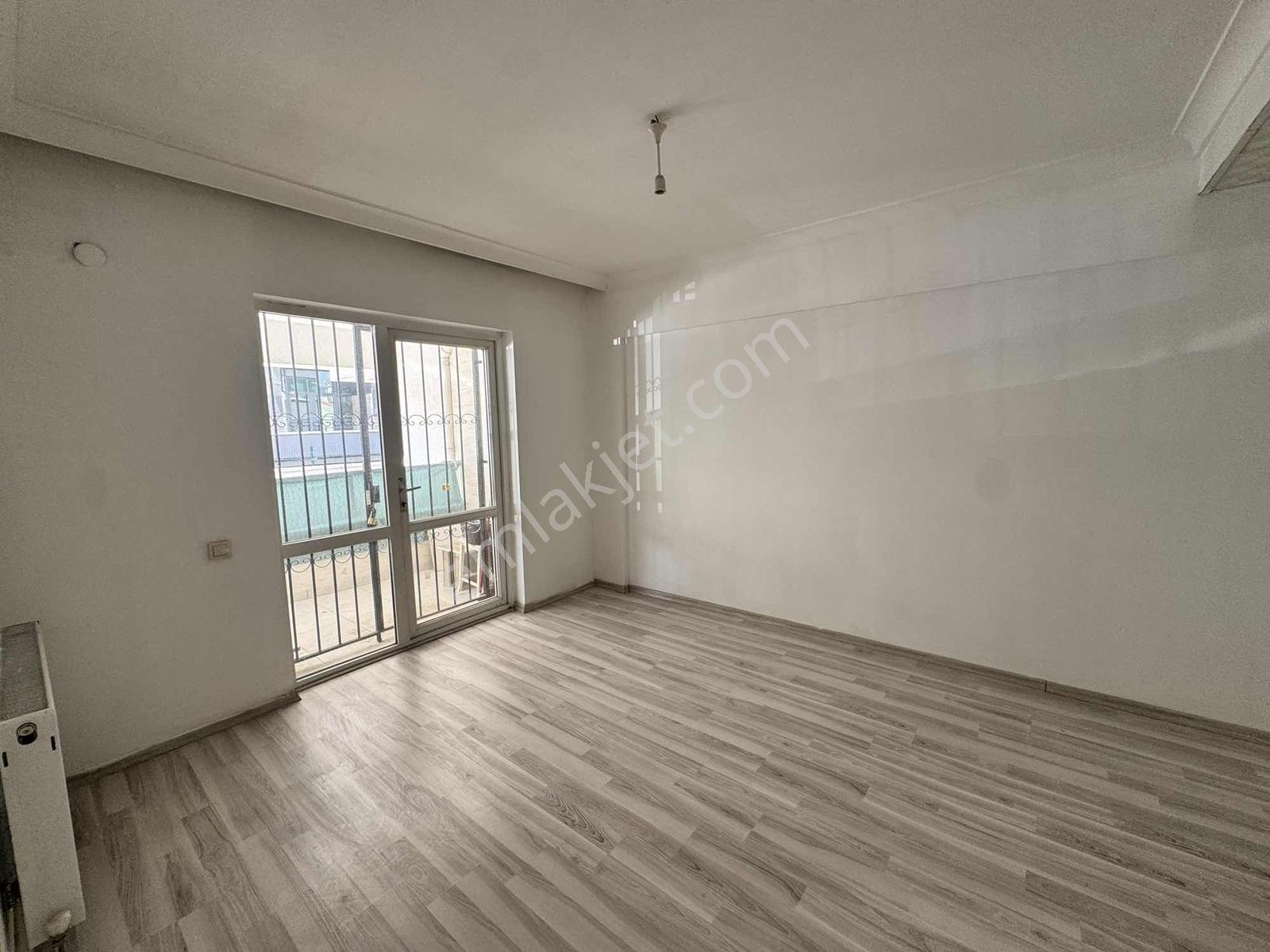 Vip'den 17. Caddede Kök Tapu Geniş Balkon Satılık 1+1 Daire - Görsel 31