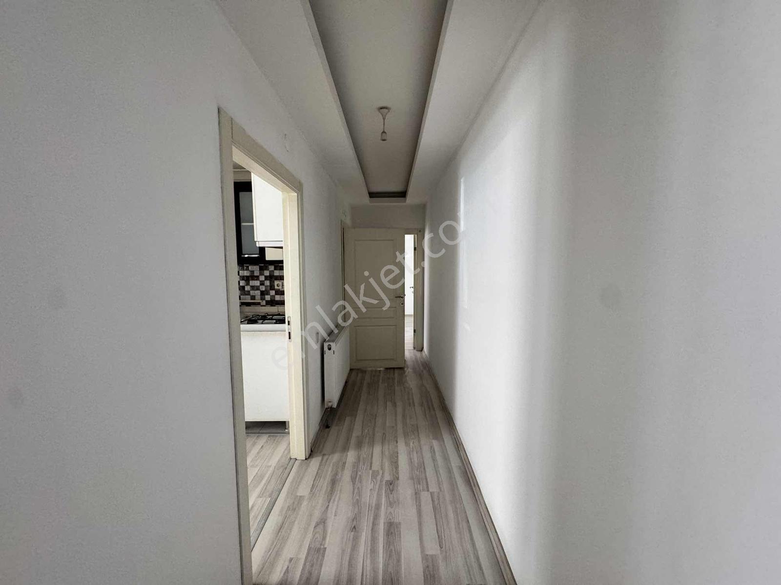 Vip'den 17. Caddede Kök Tapu Geniş Balkon Satılık 1+1 Daire - Görsel 25
