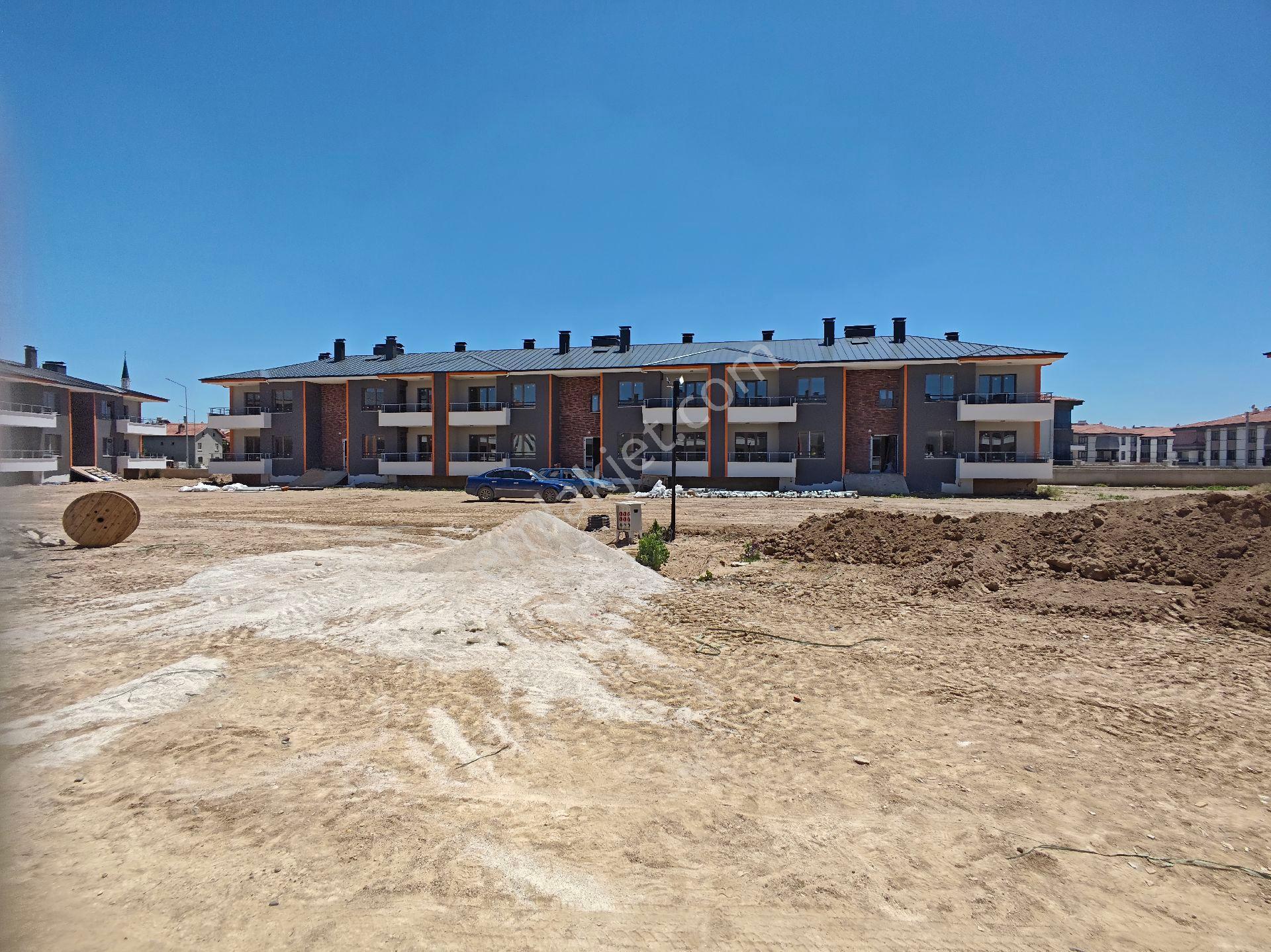 Kule 42 Emlak'dan Karaman Yolunda 3+1 Sıfır Site İçi Bahçeli Daire - Görsel 3