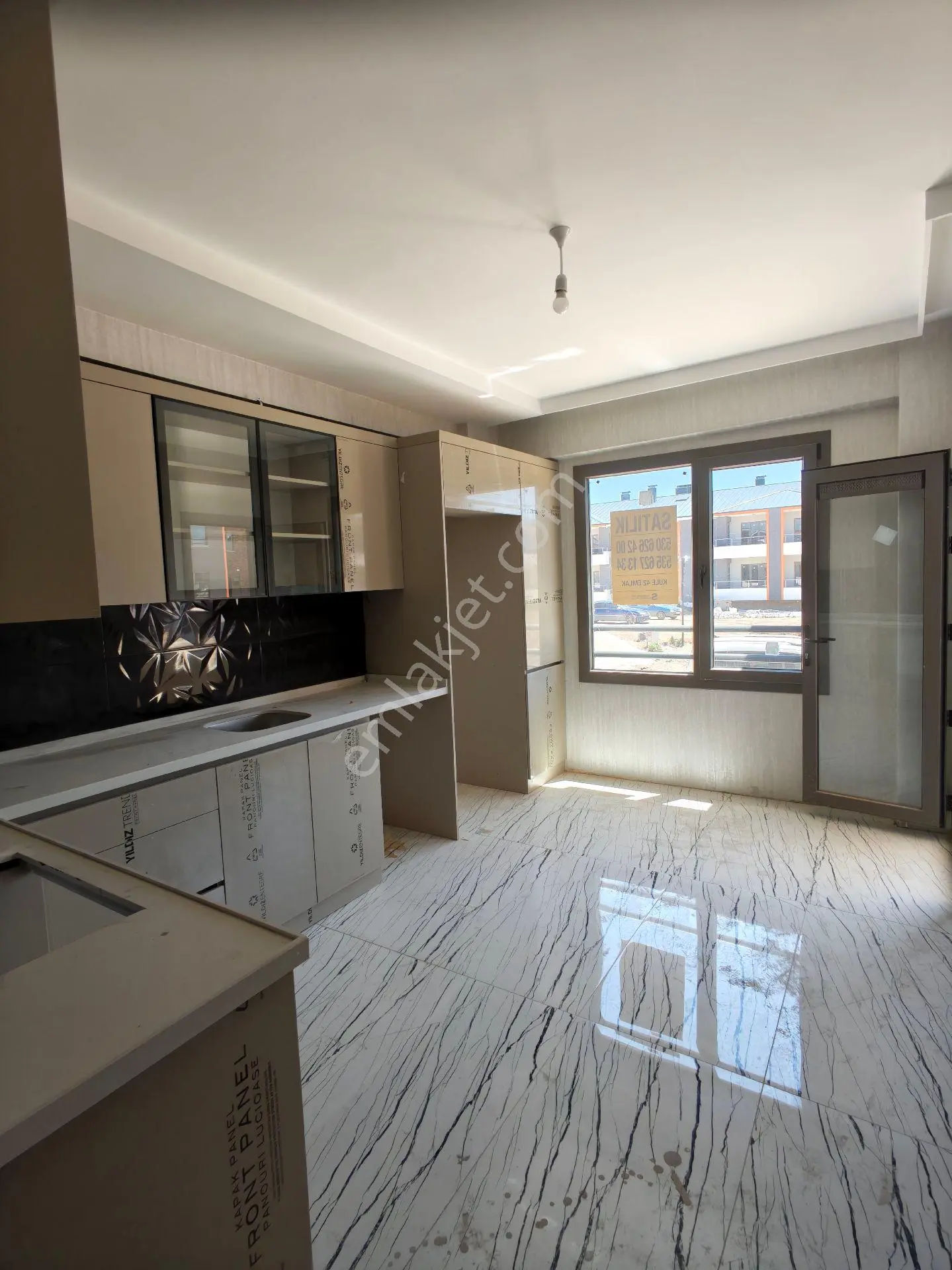 Kule 42 Emlak'dan Karaman Yolunda 3+1 Sıfır Site İçi Bahçeli Daire - Görsel 6