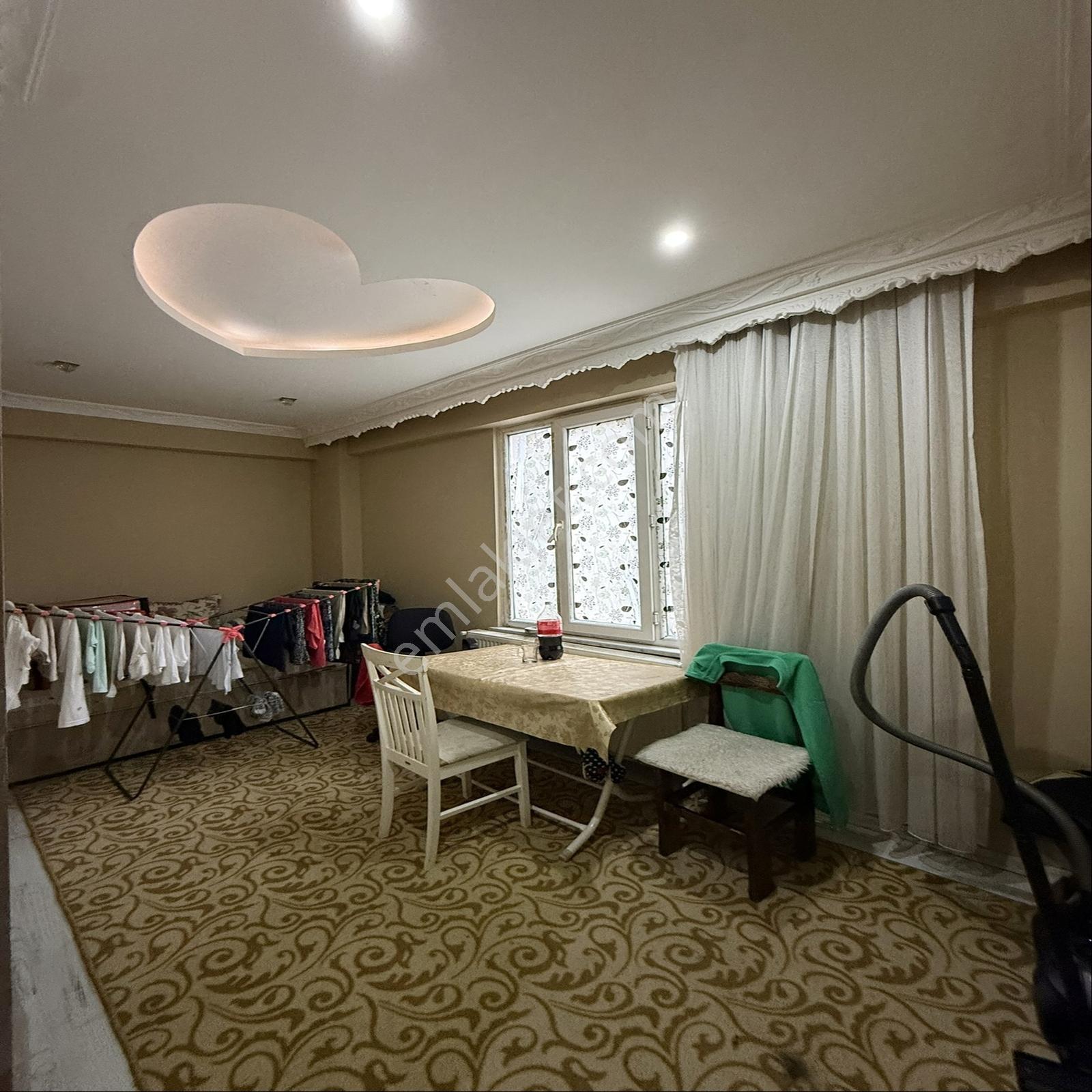 City Center Avm Ve Üniversitenin Dibinde Geniş Metrekareli Daire - Görsel 8