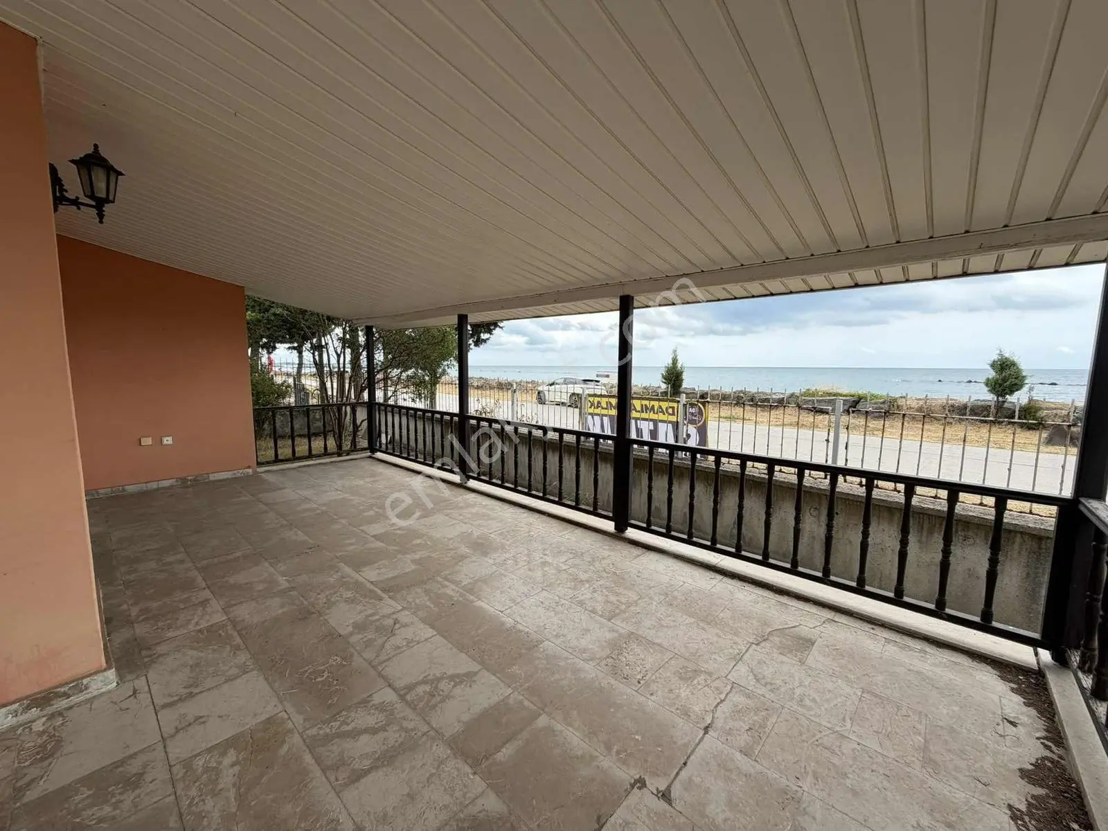 Taflan Sahilde Denize Sıfır 1.046 M² 5+1 Villa Ve Arsası - Görsel 2
