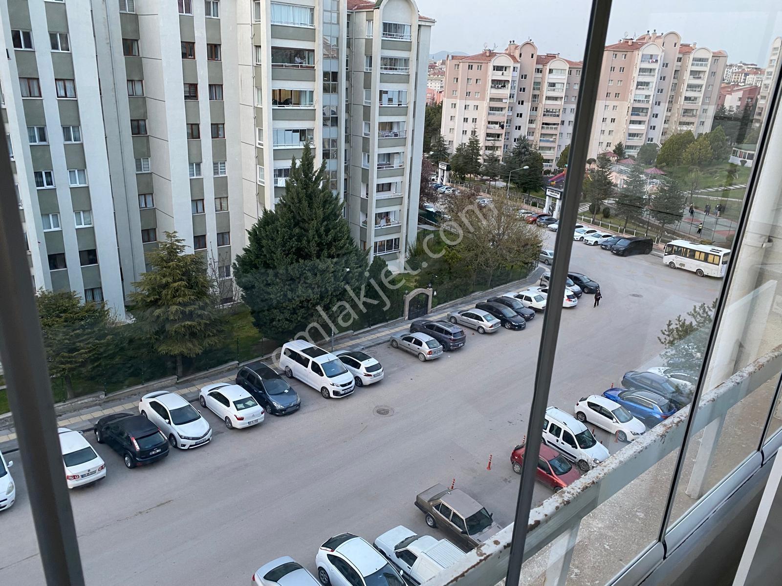 Ulaş Emlak Elvankent Merkezde Site İçerisinde Çift Asansörlü - Görsel 5