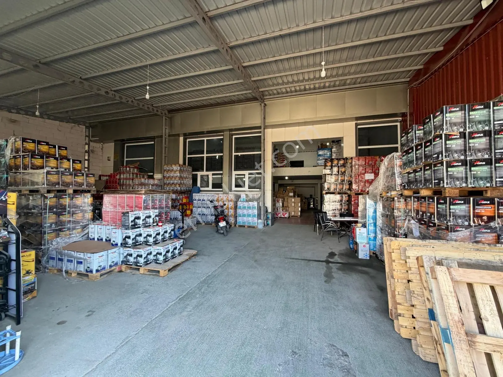Hedef Emlak'tan 4 Eylül Sanayide Satılık 800 M2 Dükkan - Görsel 2