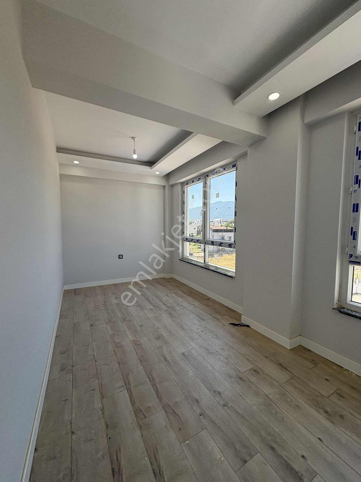 Kartepe Fsm De Havuzlu Güvenlikli Site İçinde 140 M2 3+1 Daire - Görsel 17