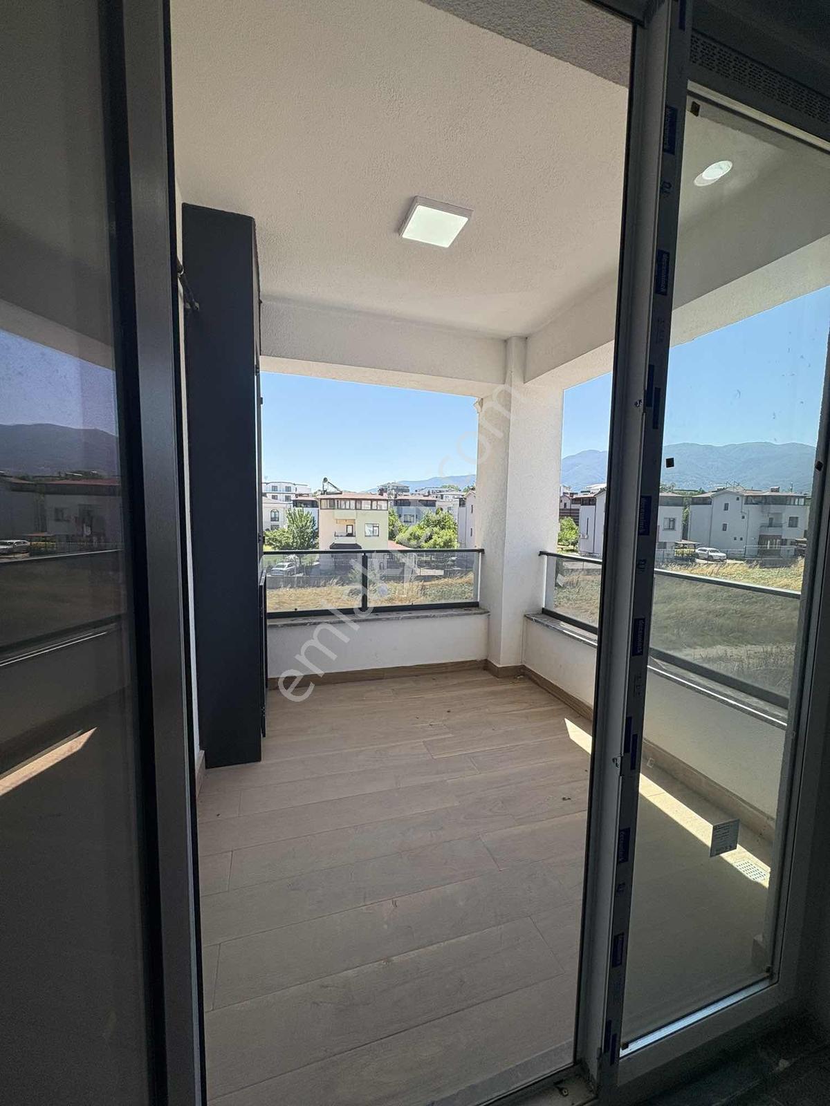 Kartepe Fsm De Havuzlu Güvenlikli Site İçinde 140 M2 3+1 Daire - Görsel 13