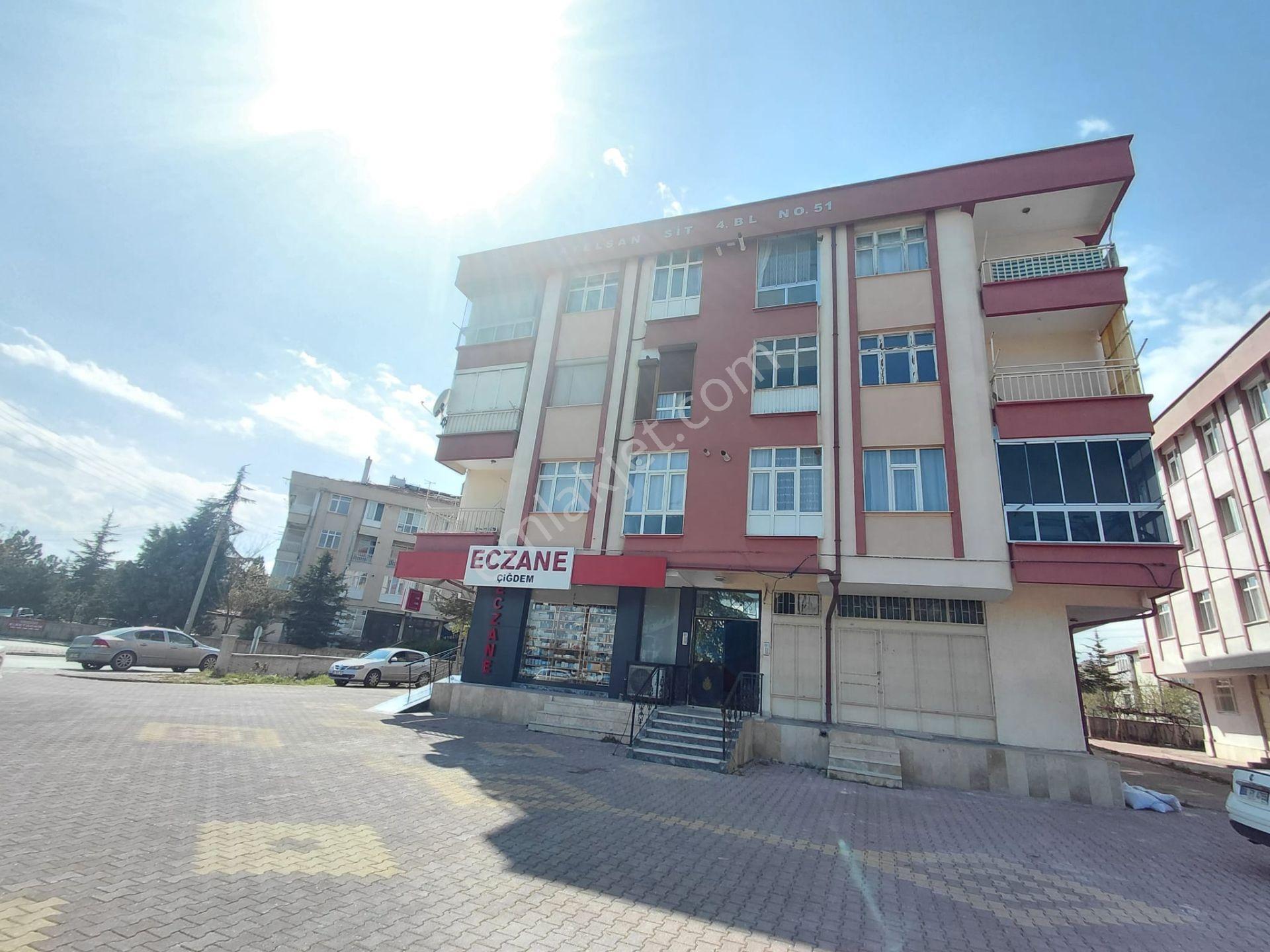 Emrah Çiftci'den Selçuklu Hüsamettin Çelebi Mah.diyanet Yurdu Yanı Satılık 2+1 Arakat Daire - Görsel 3