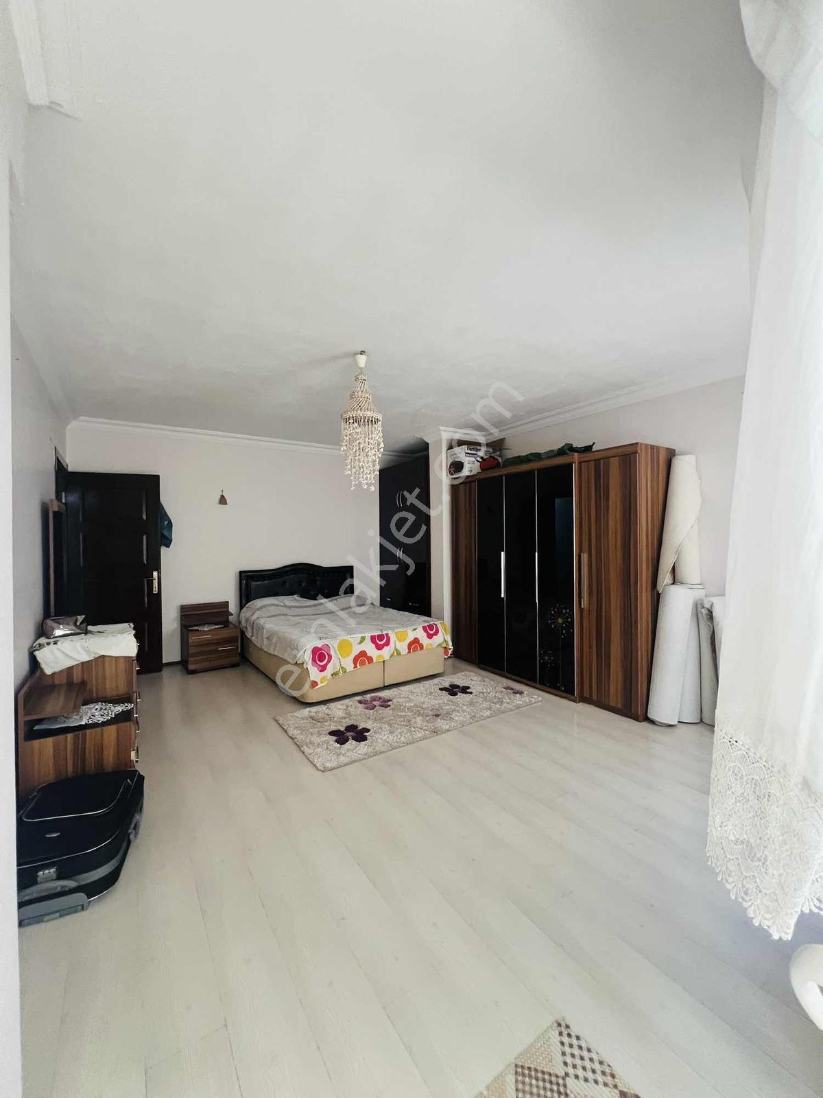 Kuşadası Davutlar'da 3 + 1 170m2 Kapalı Mutfaklı Daıre Satılık - Görsel 11
