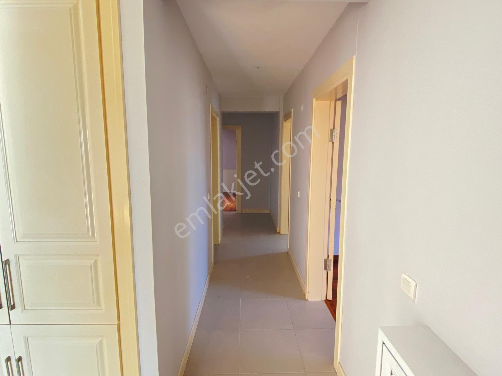 Soho Evleri'nde 4+1 Muhteşem Manzaralı 185 M² Kiralık Daire - Görsel 14
