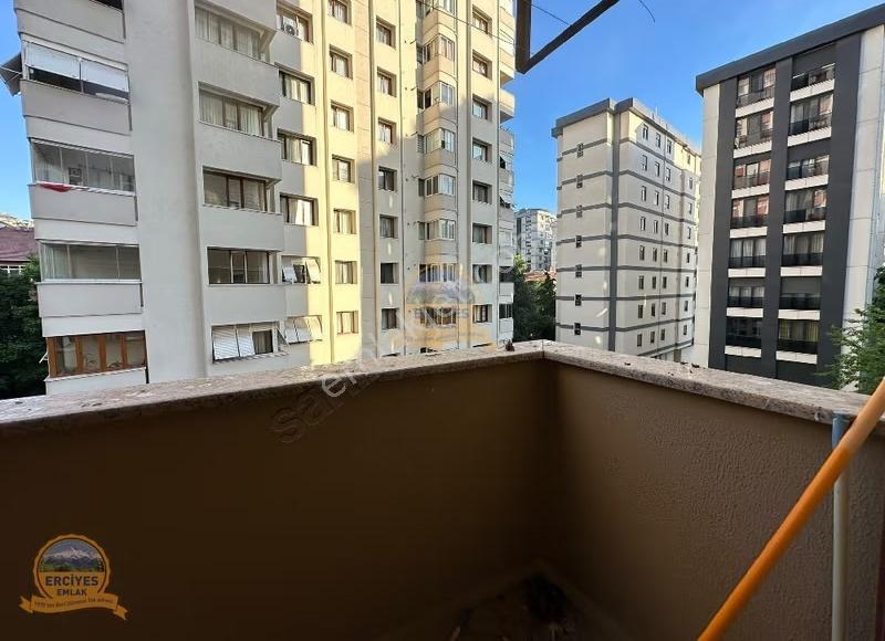 Erciyes'den Erenköy'de 4+1 180 M² Minibüs Cad.ve Marmaray Arası - Görsel 2