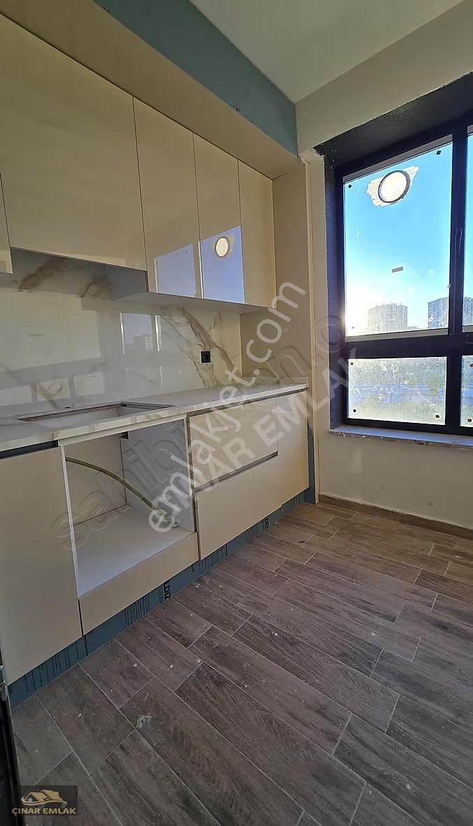Dört Mevsim Ela Konutlarında Cadde Cepheli Satılık 4+1 Daire - Görsel 17
