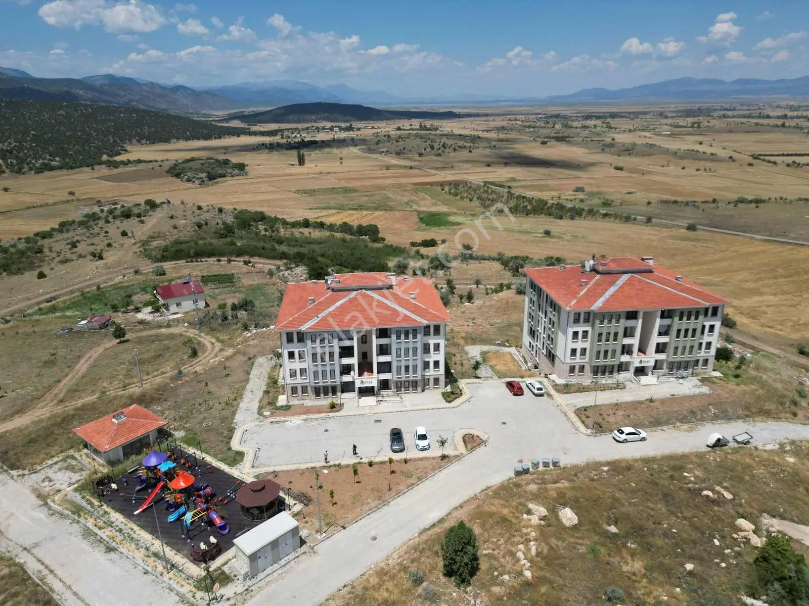 3+1 Yüksek Giriş Ahırlıda Kooparatif Satılık Daire