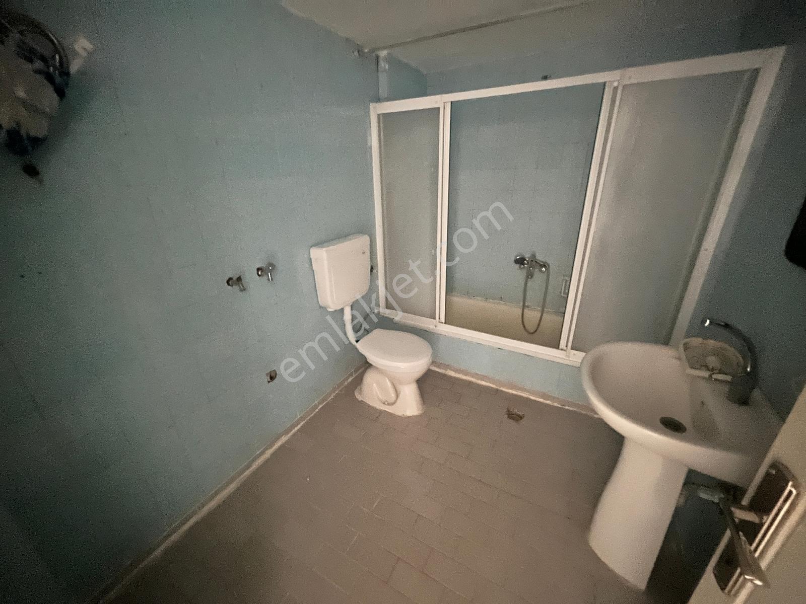 Ulus Caddesinde Kiralık Geniş 2+1 Arakat Daire - Görsel 18