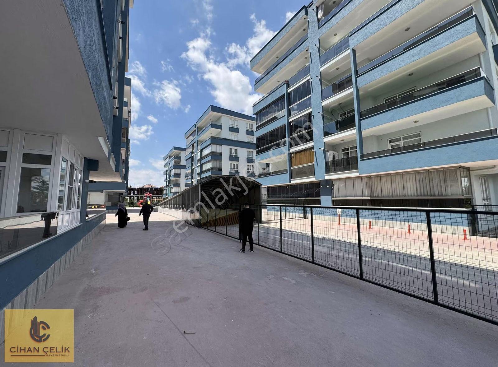 Güzel Konumda Site İçi Geniş 2+1 Fırsat Daire - Görsel 16